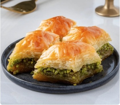 Mutluluk Veren 500 Gr Fıstıklı Baklava Trabzon pasta